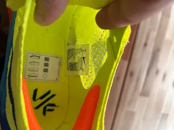 Używany Nike Vaporfly 3 bike — zdjęcie 3 z 3