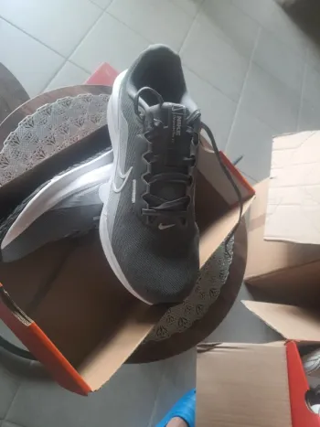 Używany Nike Running Shoes bike — zdjęcie 5 z 5