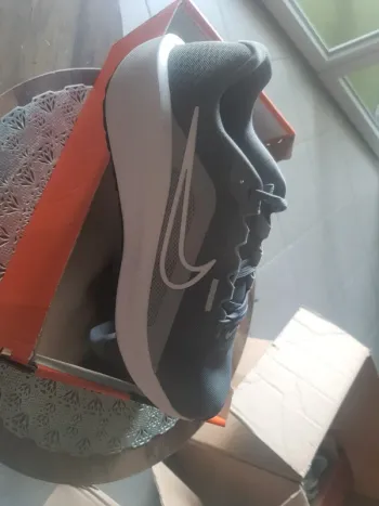Używany Nike Running Shoes bike — zdjęcie 2 z 5