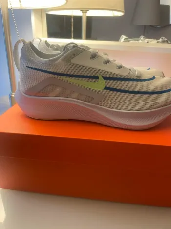 Gebrauchtes Nike Zoom Fly 4 Running Shoes