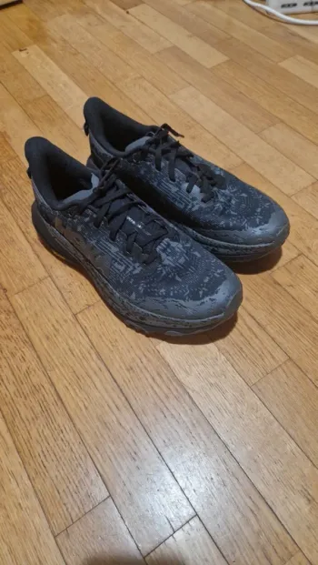Używany Hoka Speedgoat 6 GoreTex Running Shoes