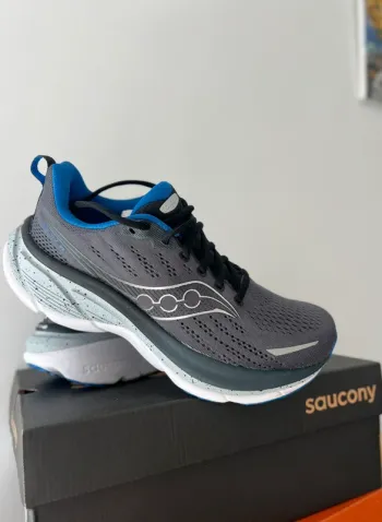 Gebrauchtes Premium Hurricane 25 Running Shoes