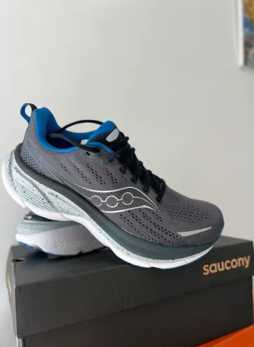 Premium Hurricane 25 Running Shoes de segunda mano
