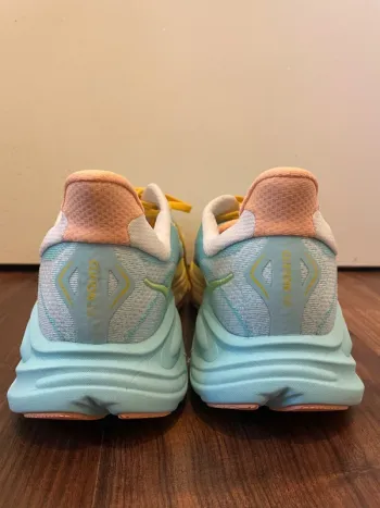 Hoka Clifton 10 bike d'occasion — image 4 sur 6