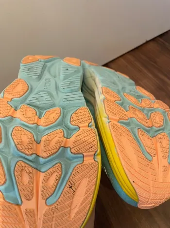 Hoka Clifton 10 bike d'occasion — image 6 sur 6