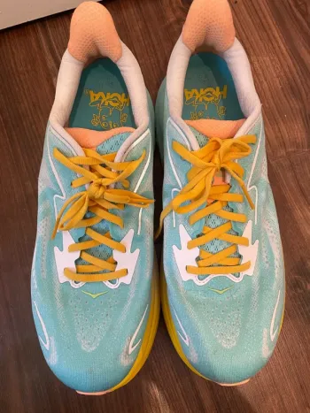 Hoka Clifton 10 bike d'occasion — image 2 sur 6