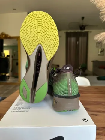 Używany Pegasus ZoomX Vaporfly Next 4% PRM bike — zdjęcie 5 z 11