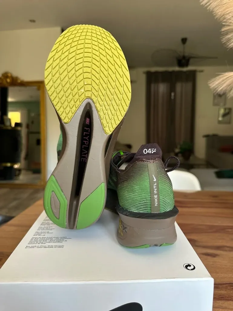 Używany Pegasus ZoomX Vaporfly Next 4% PRM bike — zdjęcie 5 z 11