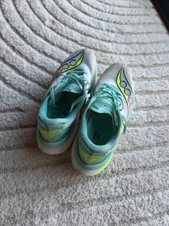 Used Saucony Endorphin Azura bike — image 3 of 6