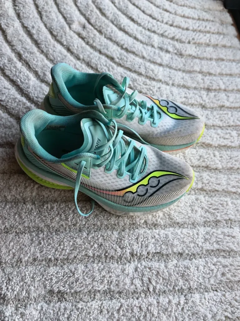 Used Saucony Endorphin Azura bike — image 2 of 6