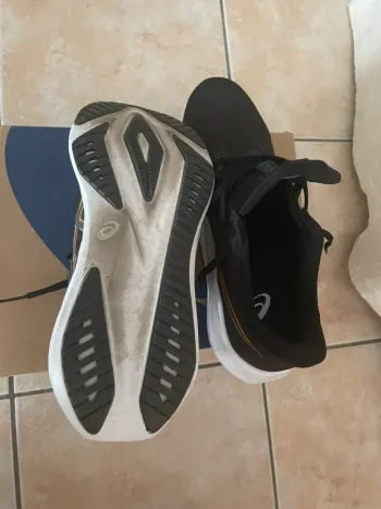 Używany Asics Versablast 4 bike — zdjęcie 5 z 7