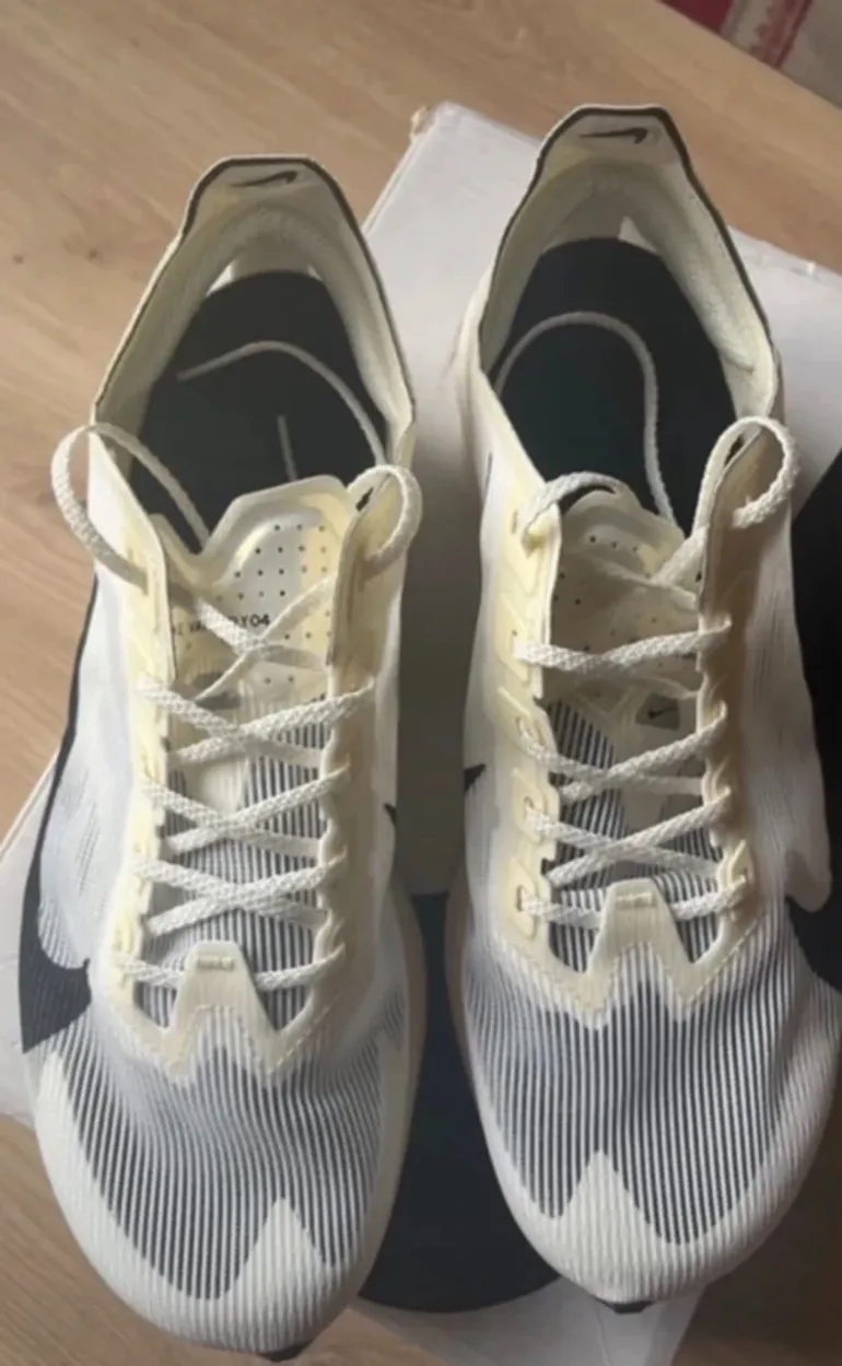 Gebrauchtes Nike Vaporfly 4 bike — Bild 2 von 3