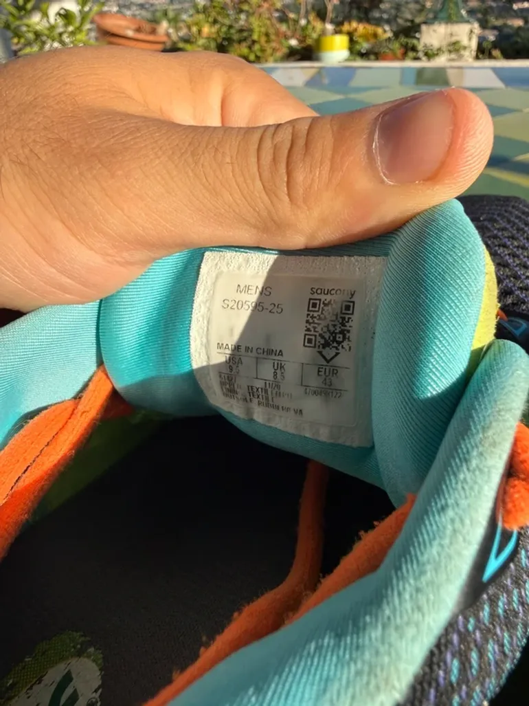 Used Saucony Running Shoes bike — image 6 of 7