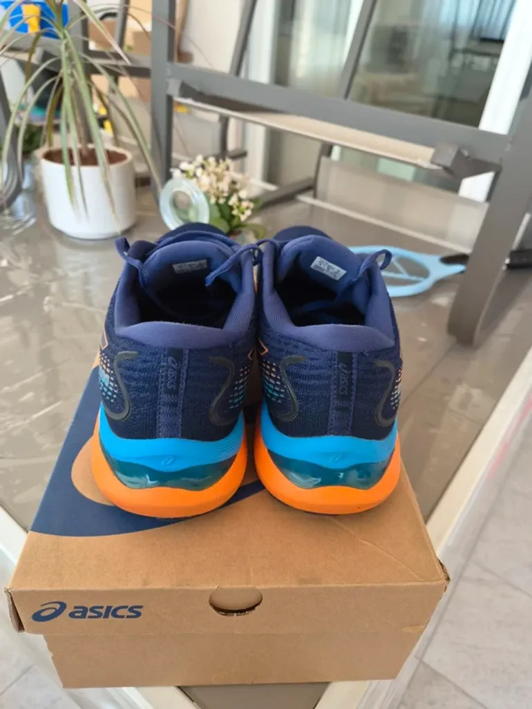 Used Asics Gel Cumulus 24 bike — image 4 of 7