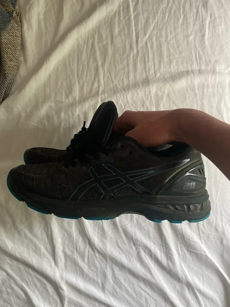 Used Asics Nimbus 20 bike — image 2 of 9