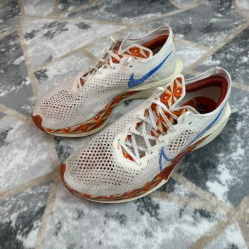 Used Premium Vaporfly 3 bike — image 3 of 15