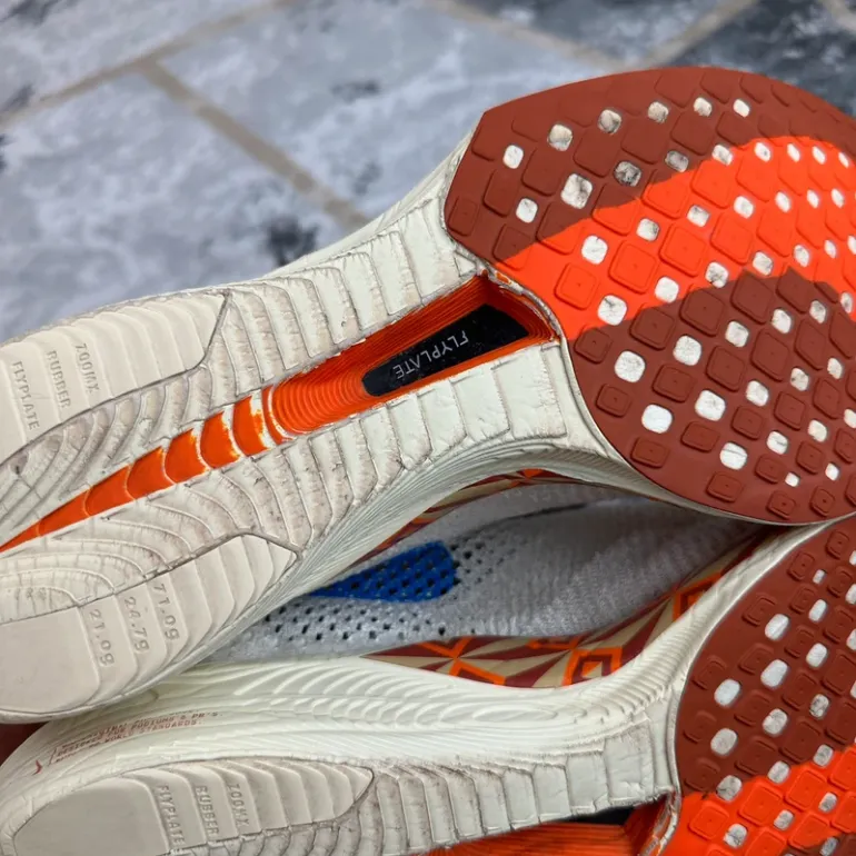 Used Premium Vaporfly 3 bike — image 13 of 15