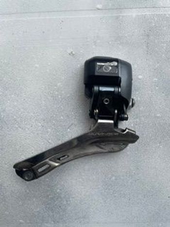Käytetty Shimano Dura-Ace Di2 FD-9070 Drivetrain & Pedals