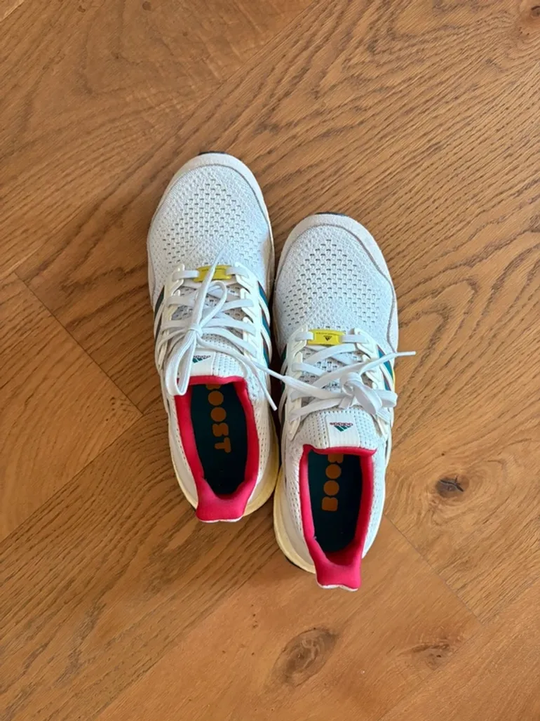 Brugt Adidas UltraBoost DNA ZX 6000 bike — billede 2 af 4