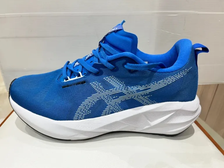 Brugt Asics Novablast 5 bike — billede 7 af 10