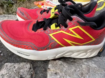 Gebrauchtes New Balance Hierro 8 bike — Bild 2 von 5