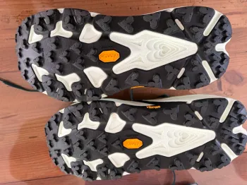 Used Hoka Speedgoat 7 bike — image 3 of 4