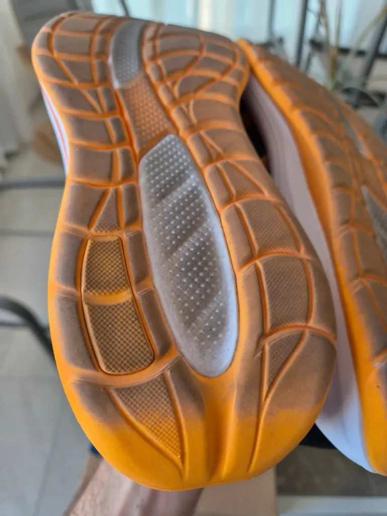 Käytetty Asics Gel-Cumulus 28 bike — kuva 7 / 8