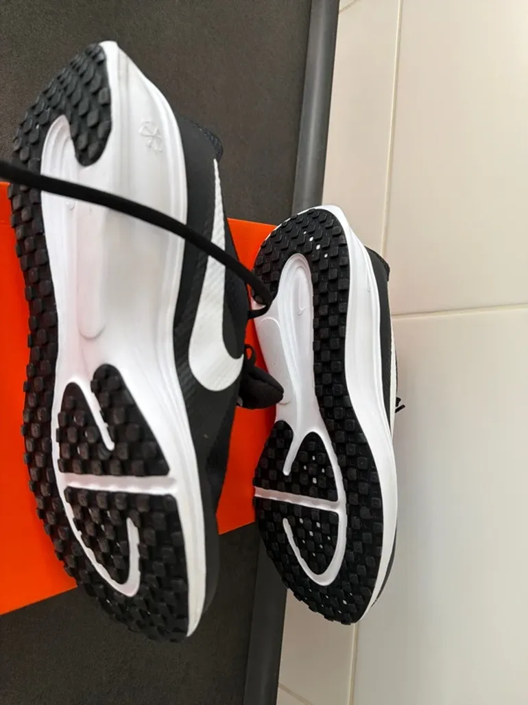 Použité Nike Herren Schuhe bike — obrázek 5 z 5