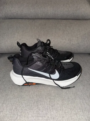 Used Nike Wildhorse 10 Running Shoes