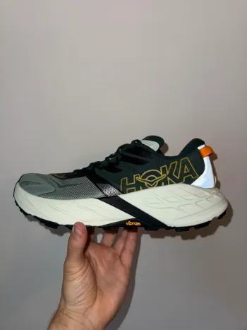 Gebrauchtes Hoka Speedgoat 7 Running Shoes