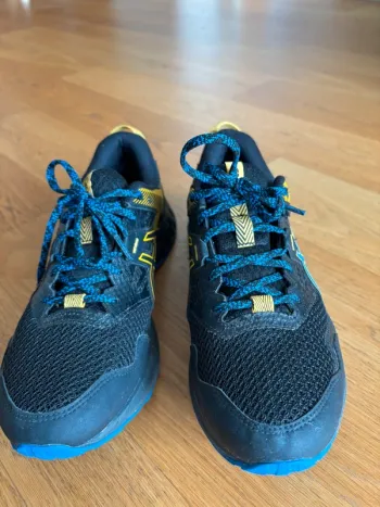 Used Asics Gel Sonoma 5 G-TX bike — image 5 of 6