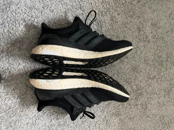 Použité Adidas Ultra Boost Running Shoes
