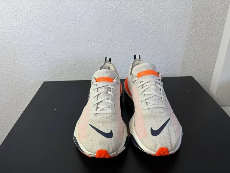 Used Nike ZoomX Invincible Run Flyknit 3 bike — image 4 of 5