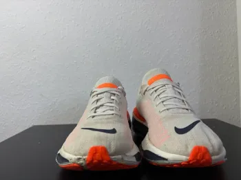 Used Nike ZoomX Invincible Run Flyknit 3 bike — image 5 of 5