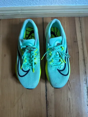 Used Nike Zoom Fly 5 Running Shoes
