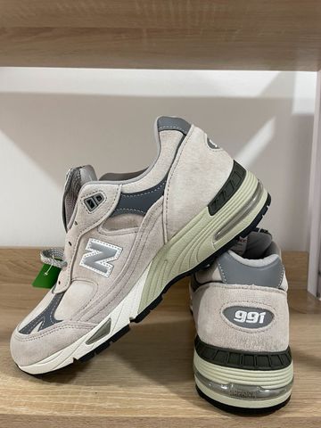 Used New Balance 991 Made in UK Running Shoes