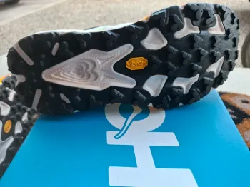 Hoka Speedgoat 7 bike d'occasion — image 4 sur 5