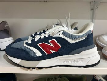 New Balance 997R Running Shoes d'occasion