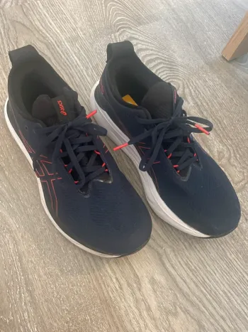 Asics Gel-Nimbus 25 Running Shoes d'occasion
