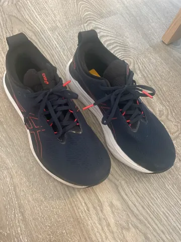 Gebrauchtes Asics Gel-Nimbus 25 Running Shoes