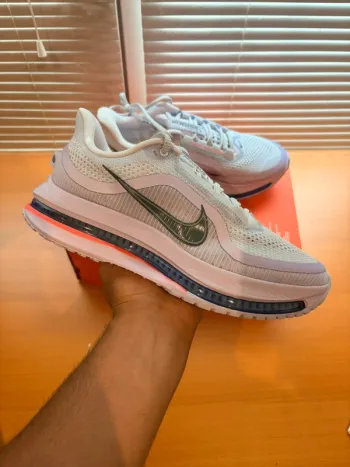 Used Pegasus Nike Premium Running Shoes