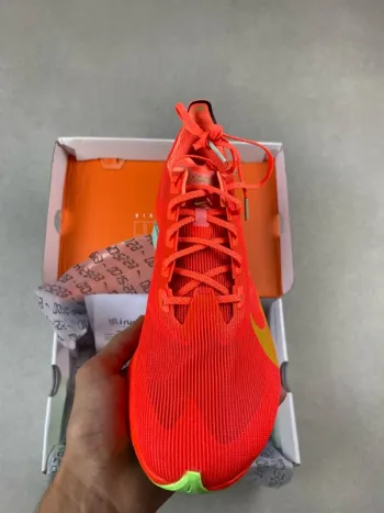 Käytetty Nike Vaporfly 4 Next% bike — kuva 3 / 4
