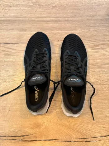 Brugt Asics Novablast bike — billede 5 af 5