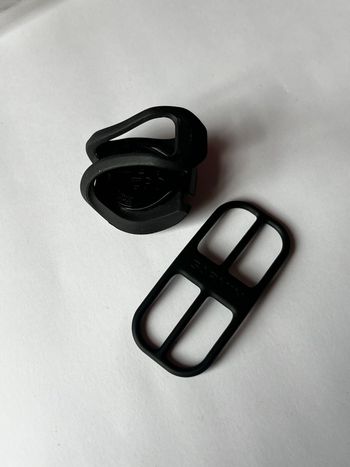 Used Garmin Speed Sensor 2022 bike — image 3 of 5