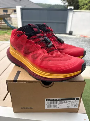 Gebrauchtes Salomon Ultra Glide 2 Running Shoes