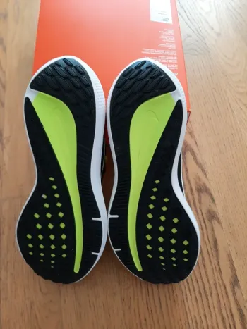 Käytetty Nike Running Shoes bike — kuva 4 / 6