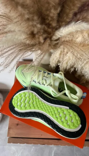Używany Nike Vomero PLUS bike — zdjęcie 5 z 13
