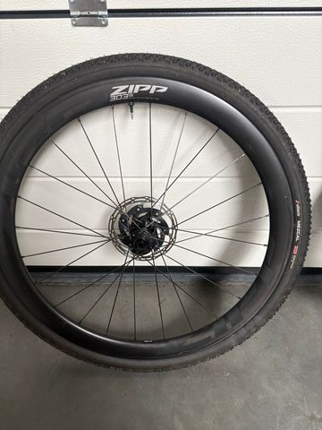 Used Zipp 303 Wheel 2024 bike — image 3 of 4