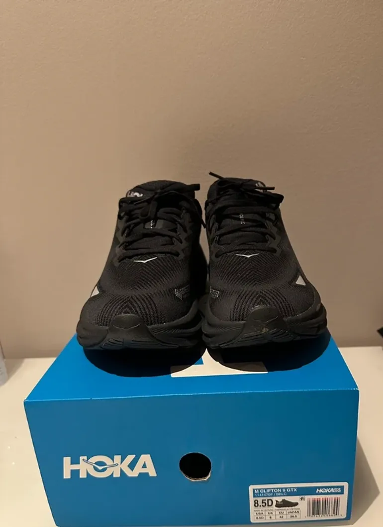 Used Hoka Clifton 9 Gore-tex bike — image 4 of 6