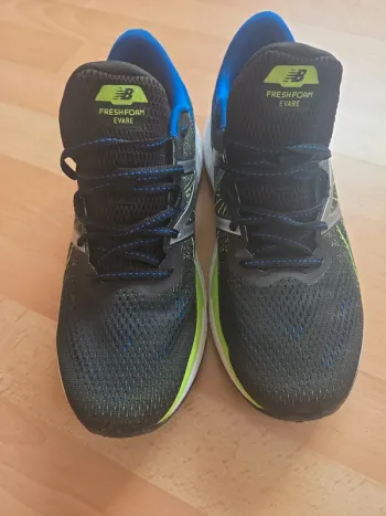 Used New Balance Running Shoes bike — image 7 of 9